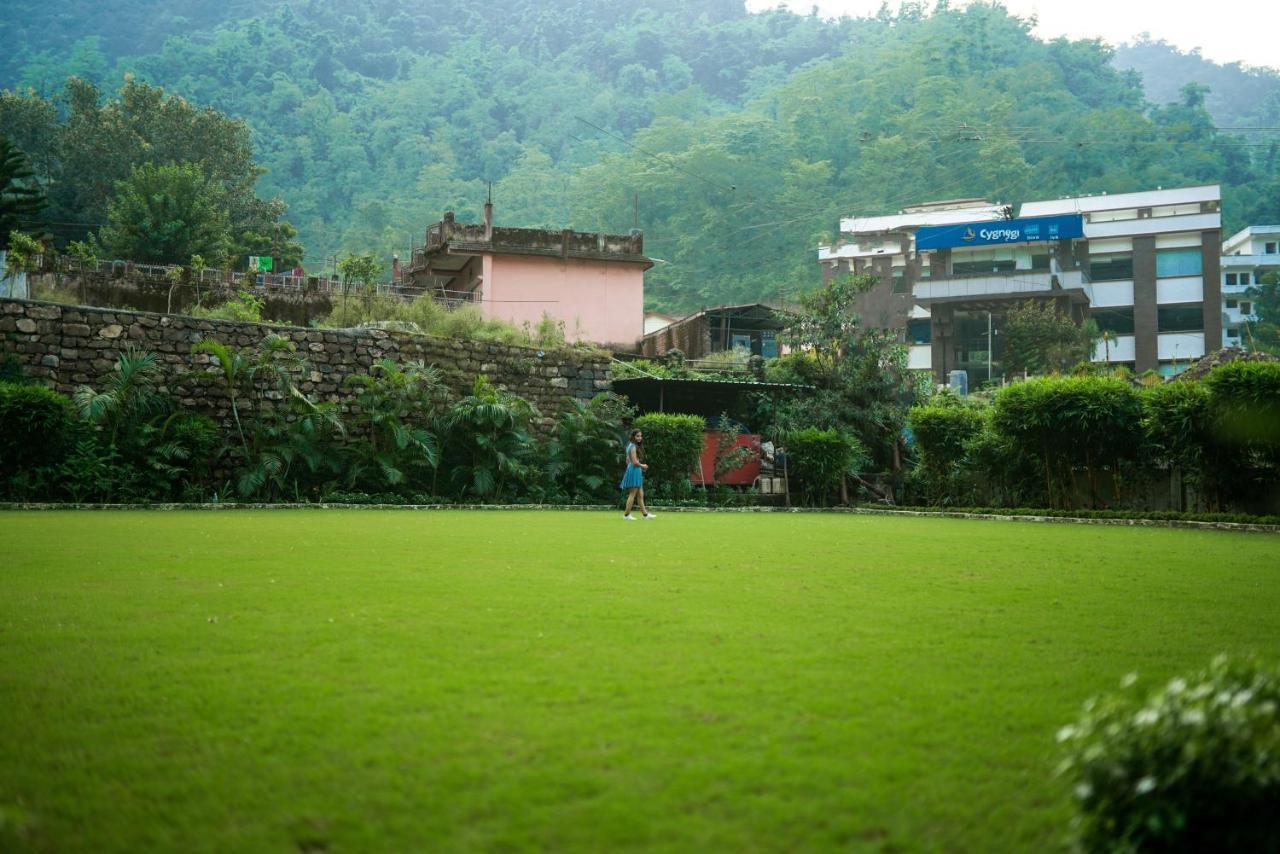 Hotel Grand Tapovan Shivpuri  Bagian luar foto